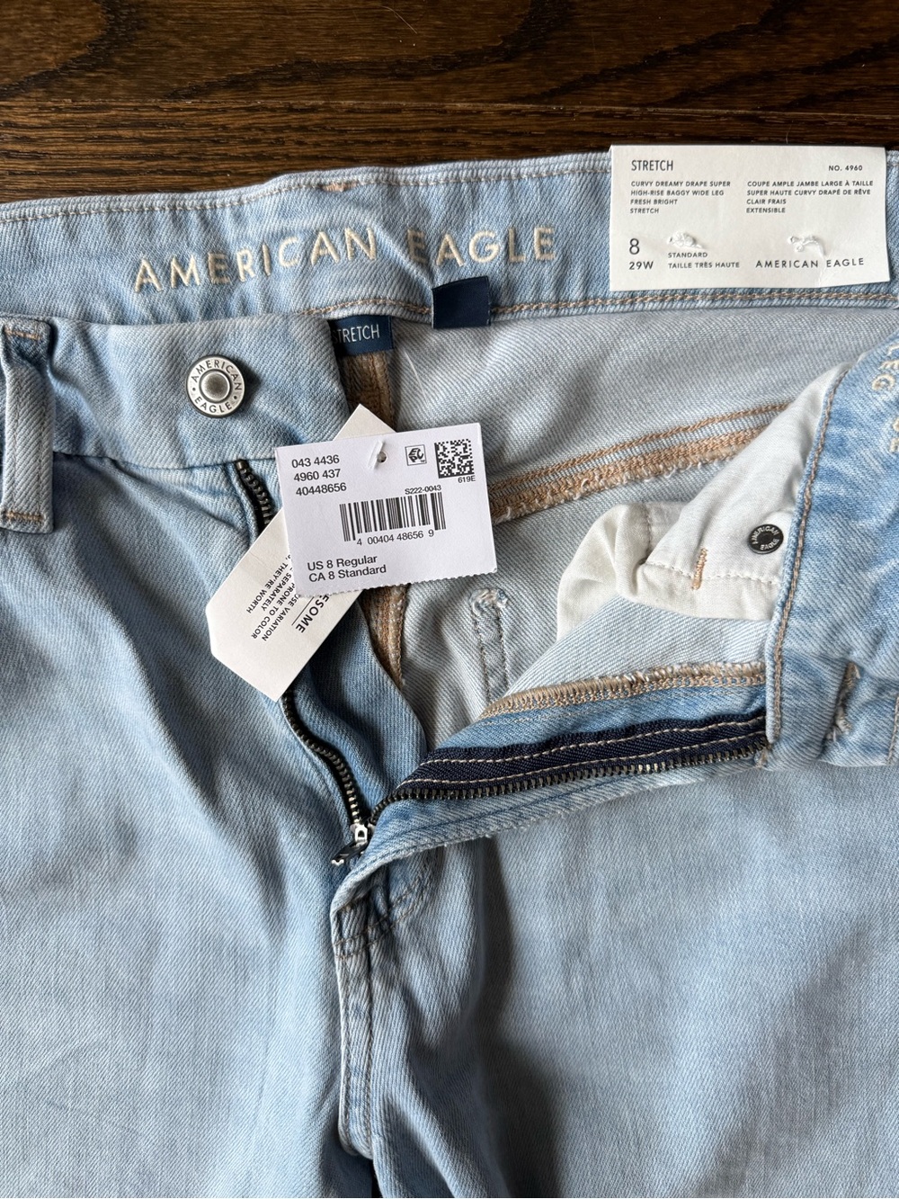 Women's American Eagle Outfitters Light Blue Distressed Relaxed Jeans - Picture 2 of 5
